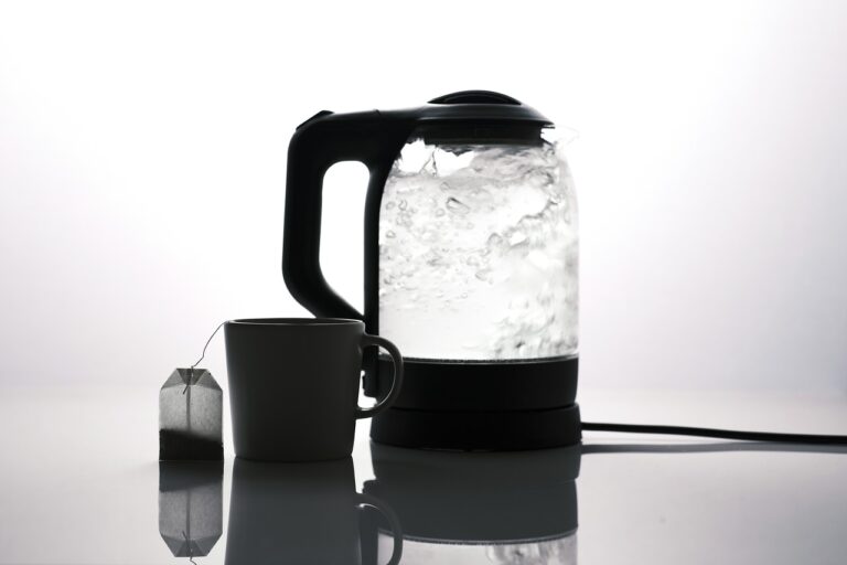 electric kettle, tea, boiling water, tea cup, tea bag, mug, cup, teacup, boil, hot, glass, kitchen, heater